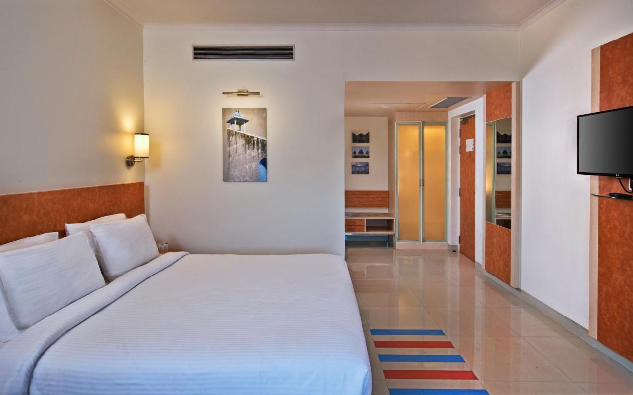 Nirwana Hometel Jaipur- A Sarovar Hotel Kültér fotó
